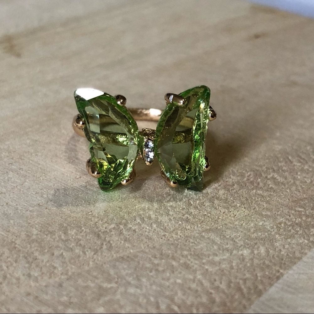 Green gem ring